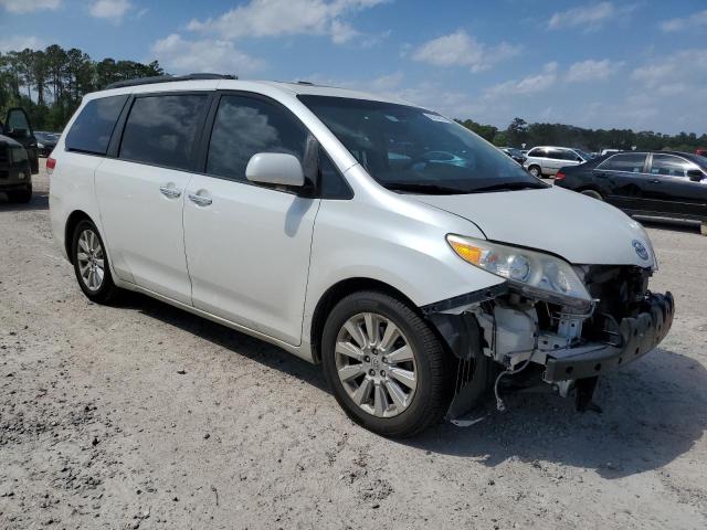 Photo 4 from auction – 2012 TOYOTA SIENNA XLE with VIN 5TDYK3DC3CS186962