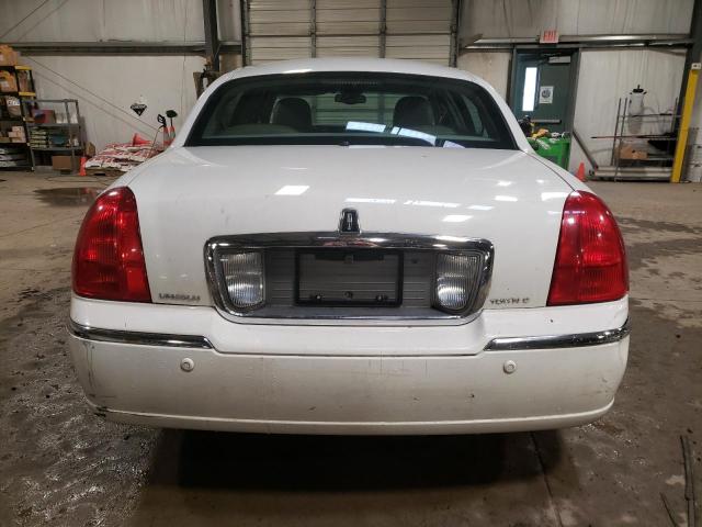 Photo 6 from auction – 2003 LINCOLN TOWN CAR S with VIN 1LNHM82W13Y658287