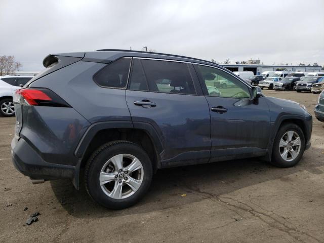 Photo 3 from auction – 2020 TOYOTA RAV4 XLE with VIN JTMP1RFV8LD530877