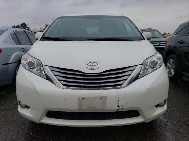 Photo 5 from auction – 2017 TOYOTA SIENNA XLE with VIN 5TDDZ3DC2HS156627