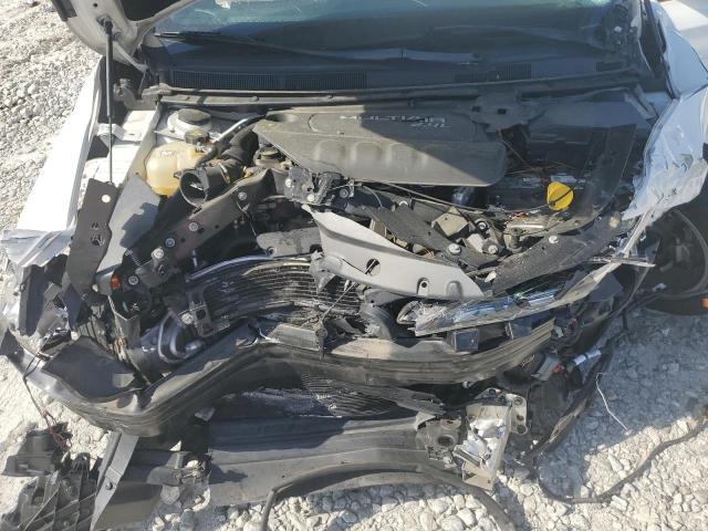 Photo 11 from auction – 2015 CHRYSLER 200 LIMITE with VIN 1C3CCCAB1FN682389