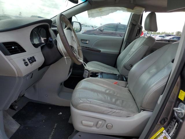 Photo 7 from auction – 2011 TOYOTA SIENNA XLE with VIN 5TDYK3DC6BS042840