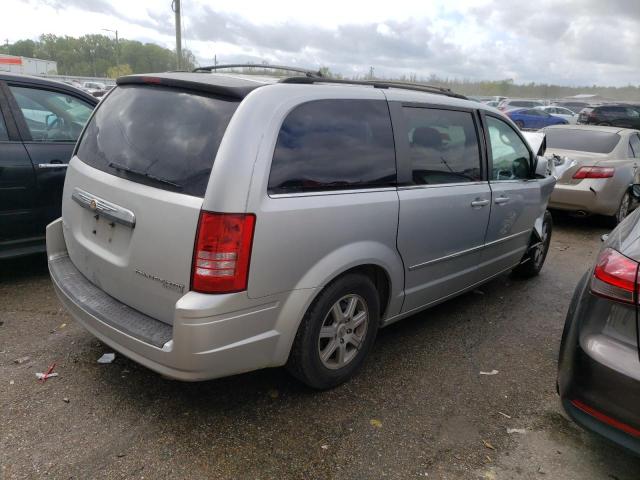 Photo 3 from auction – 2010 CHRYSLER TOWN & COU with VIN 2A4RR8D11AR320587