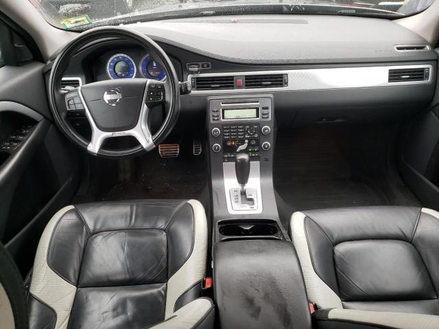 Photo 8 from auction – 2010 VOLVO V70 3.2 with VIN YV1960BW4A1133566