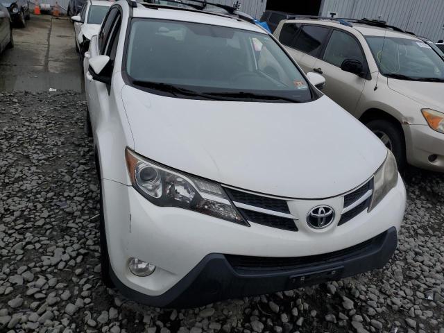 Photo 5 from auction – 2015 TOYOTA RAV4 XLE with VIN JTMRFREV3FJ013925
