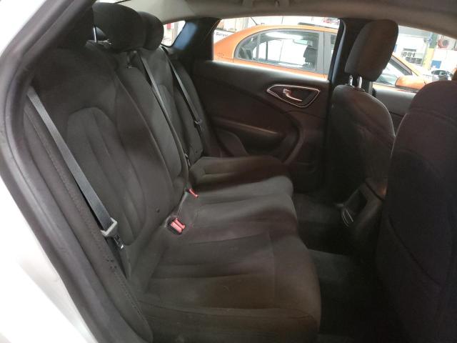 Photo 10 from auction – 2016 CHRYSLER 200 LIMITE with VIN 1C3CCCAB0GN136474