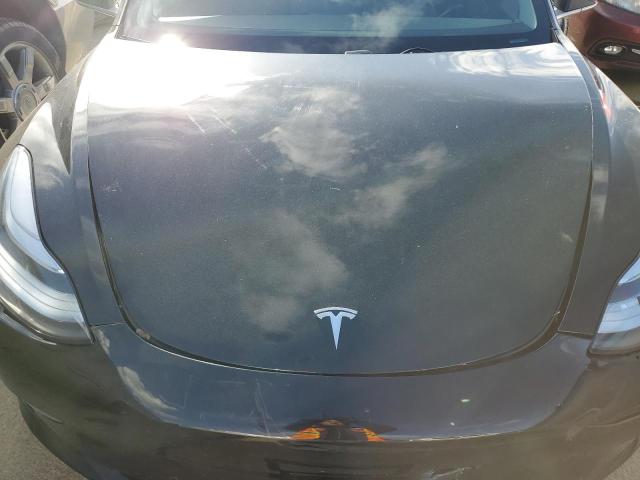 Photo 11 from auction – 2018 TESLA MODEL 3 with VIN 5YJ3E1EB3JF183640
