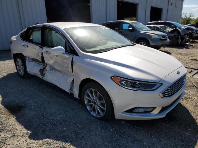 Photo 4 from auction – 2017 FORD FUSION ENE with VIN 3FA6P0HD8HR204088
