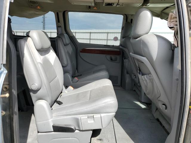 Photo 11 from auction – 2005 CHRYSLER TOWN & COU with VIN 2C8GP64L55R339219