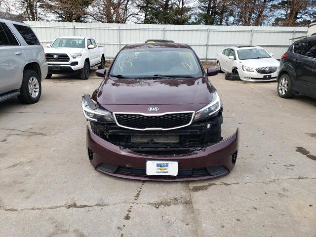 Photo 5 from auction – 2017 KIA FORTE LX with VIN 3KPFK4A72HE156373