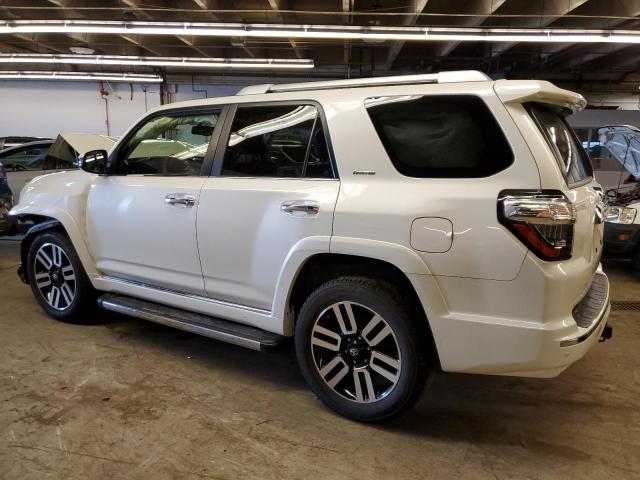 Photo 2 from auction – 2018 TOYOTA 4RUNNER SR with VIN JTEBU5JRXJ5607255