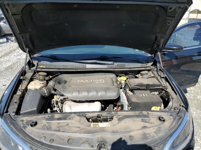 Photo 11 from auction – 2016 CHRYSLER 200 LIMITE with VIN 1C3CCCAB9GN143925