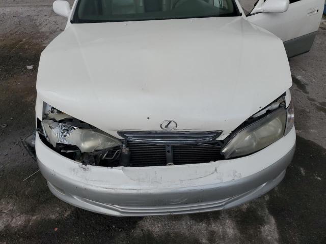 Photo 11 from auction – 2000 LEXUS ES 300 with VIN JT8BF28G3Y5094764