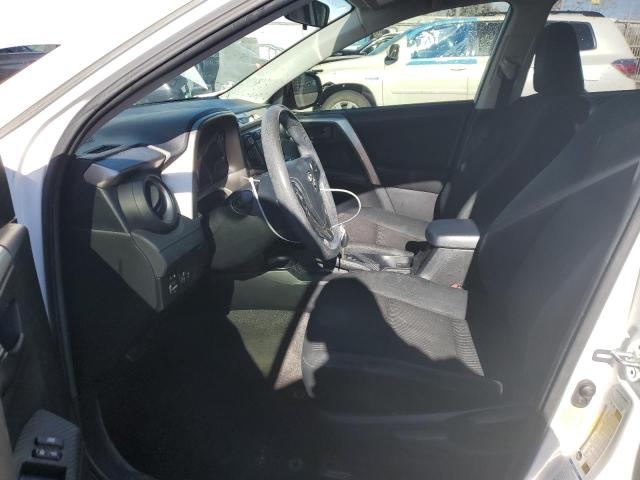 Photo 7 from auction – 2014 TOYOTA RAV4 LE with VIN JTMBFREVXED073313
