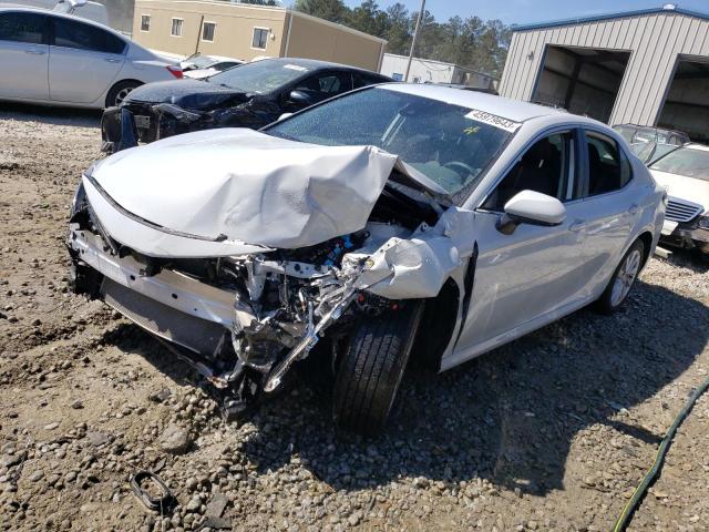 TOYOTA CAMRY LE 2022 with VIN 4T1C11AK0NU034337 - Photo from auction