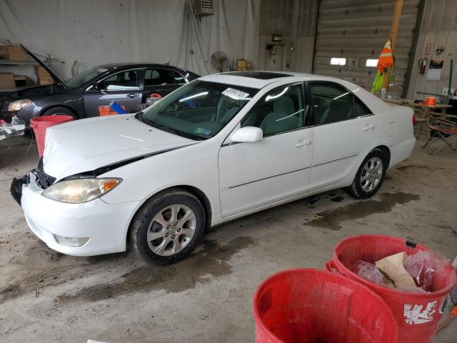 TOYOTA CAMRY LE 2005 with VIN 4T1BE30K85U606106 - Photo from auction