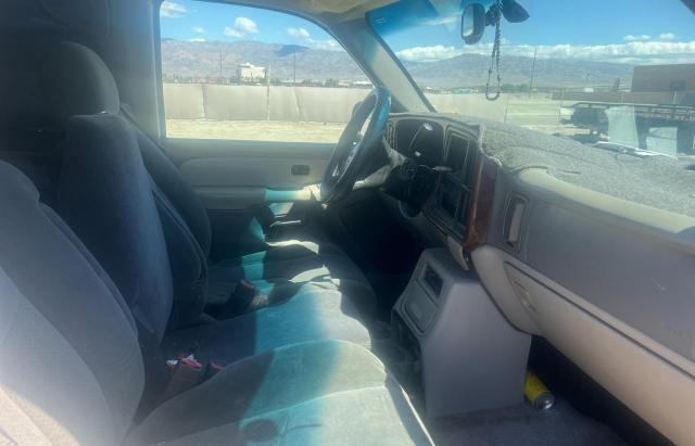 Photo 5 from auction – 2000 GMC YUKON with VIN 1GKEK13T8YJ195206