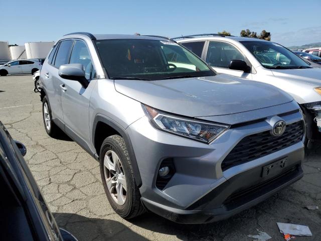 Photo 4 from auction – 2019 TOYOTA RAV4 XLE with VIN JTMP1RFV8KD045234