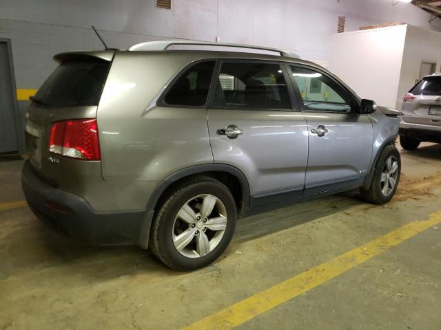 Photo 3 from auction – 2012 KIA SORENTO EX with VIN 5XYKUDA29CG268600