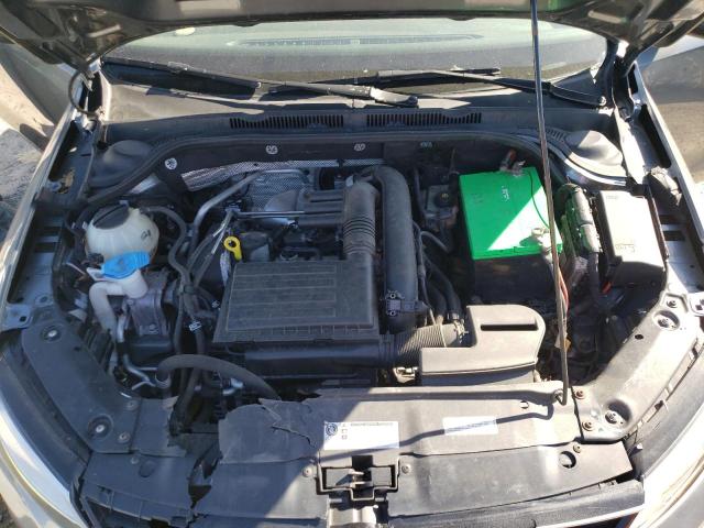 Photo 11 from auction – 2017 VOLKSWAGEN JETTA S with VIN 3VW2B7AJ9HM211688