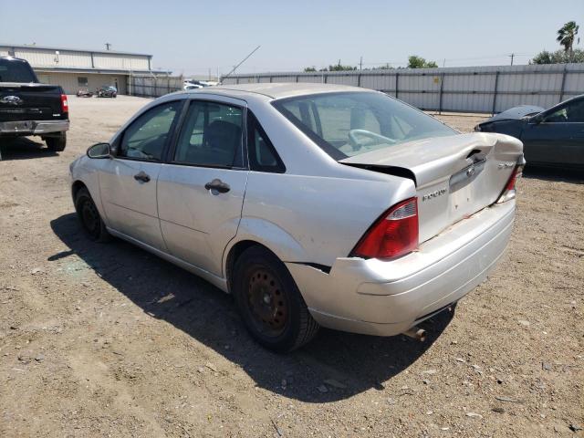 Photo 2 from auction – 2005 FORD FOCUS ZX4 with VIN 1FAFP34N55W221813