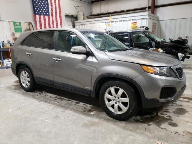 Photo 4 from auction – 2013 KIA SORENTO LX with VIN 5XYKTCA67DG397940