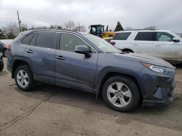 Photo 4 from auction – 2020 TOYOTA RAV4 XLE with VIN JTMP1RFV8LD530877