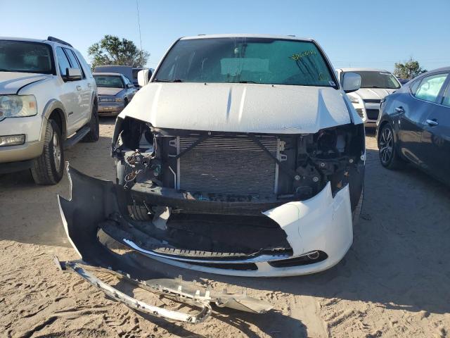 Photo 5 from auction – 2012 CHRYSLER TOWN & COU with VIN 2C4RC1BG1CR189928