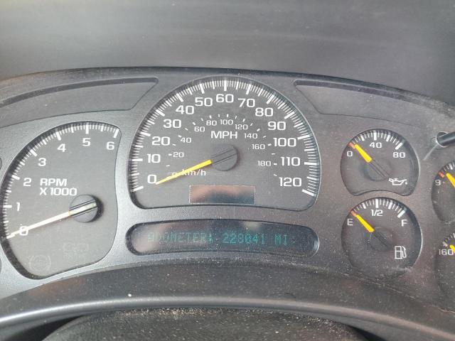 Photo 9 from auction – 2004 CHEVROLET SILVERADO with VIN 1GCEC14X44Z325875