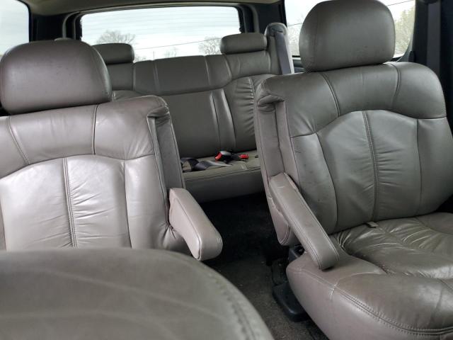 Photo 10 from auction – 2002 CHEVROLET SUBURBAN C with VIN 1GNEC16Z72J214769