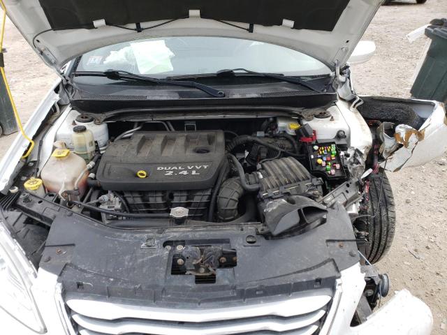 Photo 11 from auction – 2012 CHRYSLER 200 LX with VIN 1C3CCBAB5CN191359