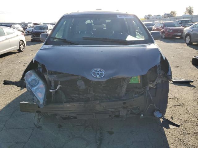 Photo 5 from auction – 2011 TOYOTA SIENNA XLE with VIN 5TDDK3DC7BS003088