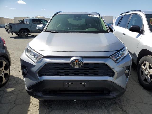 صورة رقم 5 من المزاد - 2019 TOYOTA RAV4 XLE مع VIN JTMP1RFV8KD045234