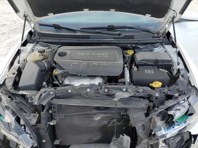 Photo 11 from auction – 2016 CHRYSLER 200 LX with VIN 1C3CCCFB5GN195173