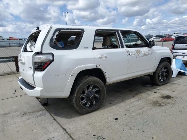 Photo 3 from auction – 2020 TOYOTA 4RUNNER SR with VIN JTEZU5JR7L5220471