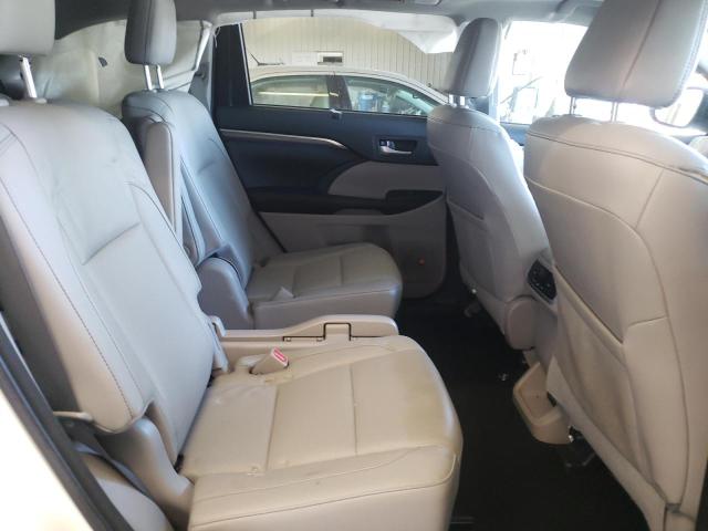Photo 11 from auction – 2017 TOYOTA HIGHLANDER with VIN 5TDDZRFH5HS402078