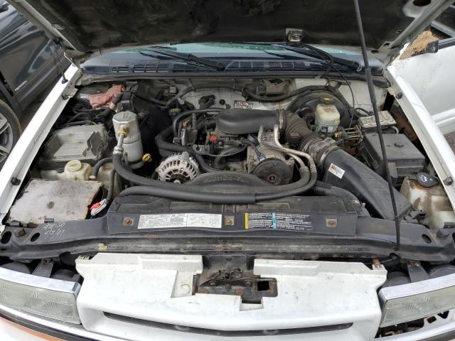 Photo 12 from auction – 2002 CHEVROLET BLAZER with VIN 1GNCS13W02K199322