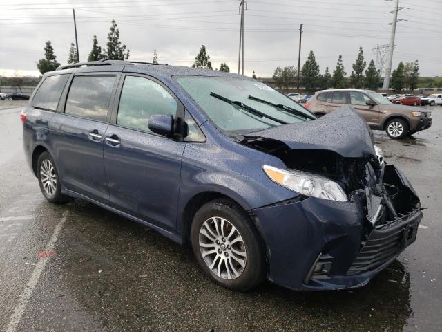 Photo 4 from auction – 2018 TOYOTA SIENNA XLE with VIN 5TDYZ3DC7JS950353