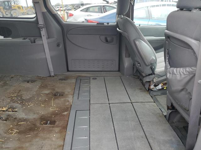 Photo 11 from auction – 2006 DODGE GRAND CARA with VIN 2D8GP44L96R895414