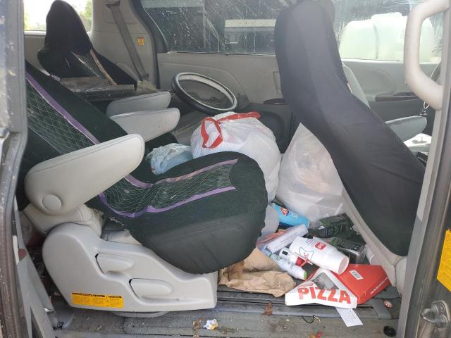 Photo 11 from auction – 2013 TOYOTA SIENNA XLE with VIN 5TDYK3DCXDS293122