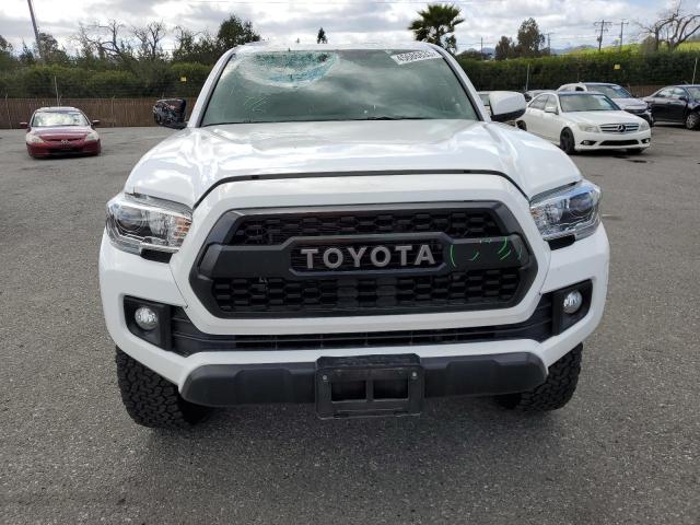 Photo 5 from auction – 2017 TOYOTA TACOMA DOU with VIN 3TMCZ5AN8HM117232
