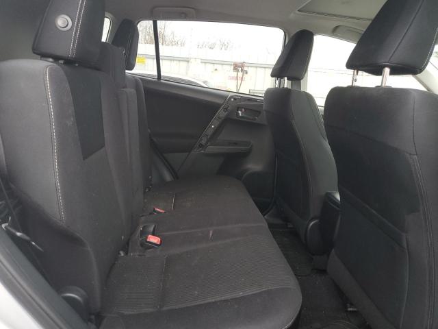Photo 11 from auction – 2015 TOYOTA RAV4 XLE with VIN JTMRFREV7FD118983