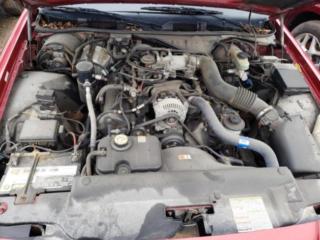 Photo 11 from auction – 2001 MERCURY GRAND MARQ with VIN 2MEFM74W31X647452