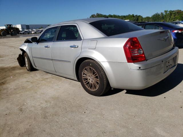 Photo 2 from auction – 2010 CHRYSLER 300 TOURIN with VIN 2C3CA5CVXAH225784