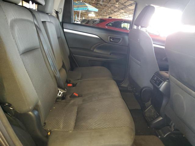 Photo 11 from auction – 2018 TOYOTA HIGHLANDER with VIN 5TDZZRFH0JS275347