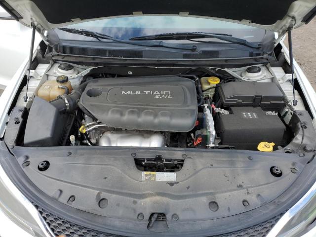 Photo 11 from auction – 2015 CHRYSLER 200 LIMITE with VIN 1C3CCCABXFN627245