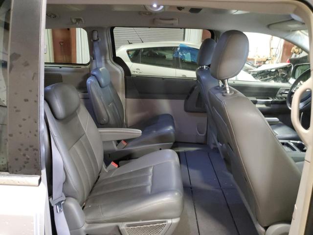 Photo 11 from auction – 2008 CHRYSLER TOWN & COU with VIN 2A8HR54PX8R736029