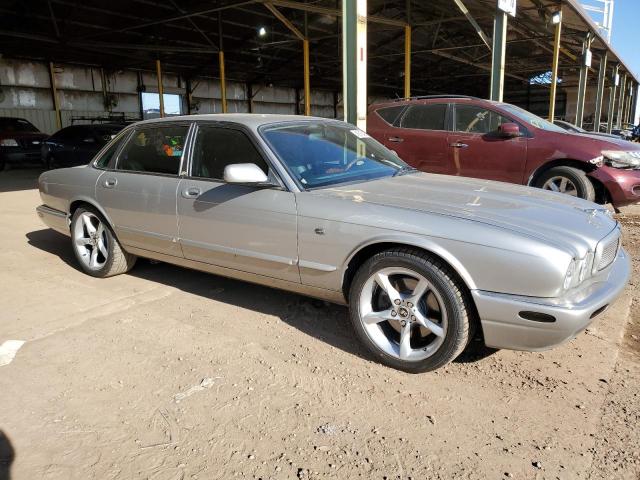 Photo 4 from auction – 1999 JAGUAR XJR with VIN SAJPD1845XC866349