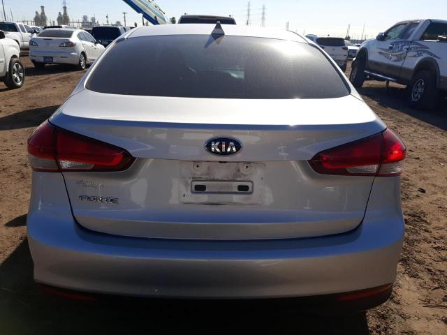 Photo 6 from auction – 2018 KIA FORTE LX with VIN 3KPFL4A77JE269593