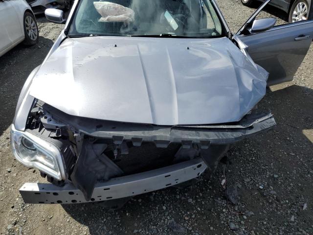 Photo 11 from auction – 2016 CHRYSLER 300 LIMITE with VIN 2C3CCAAG8GH260694